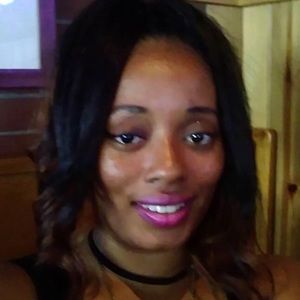 Meet your Posher, Sharay